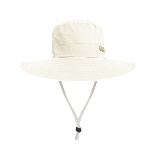 WATERPROOF BUCKET HAT IN WHITE